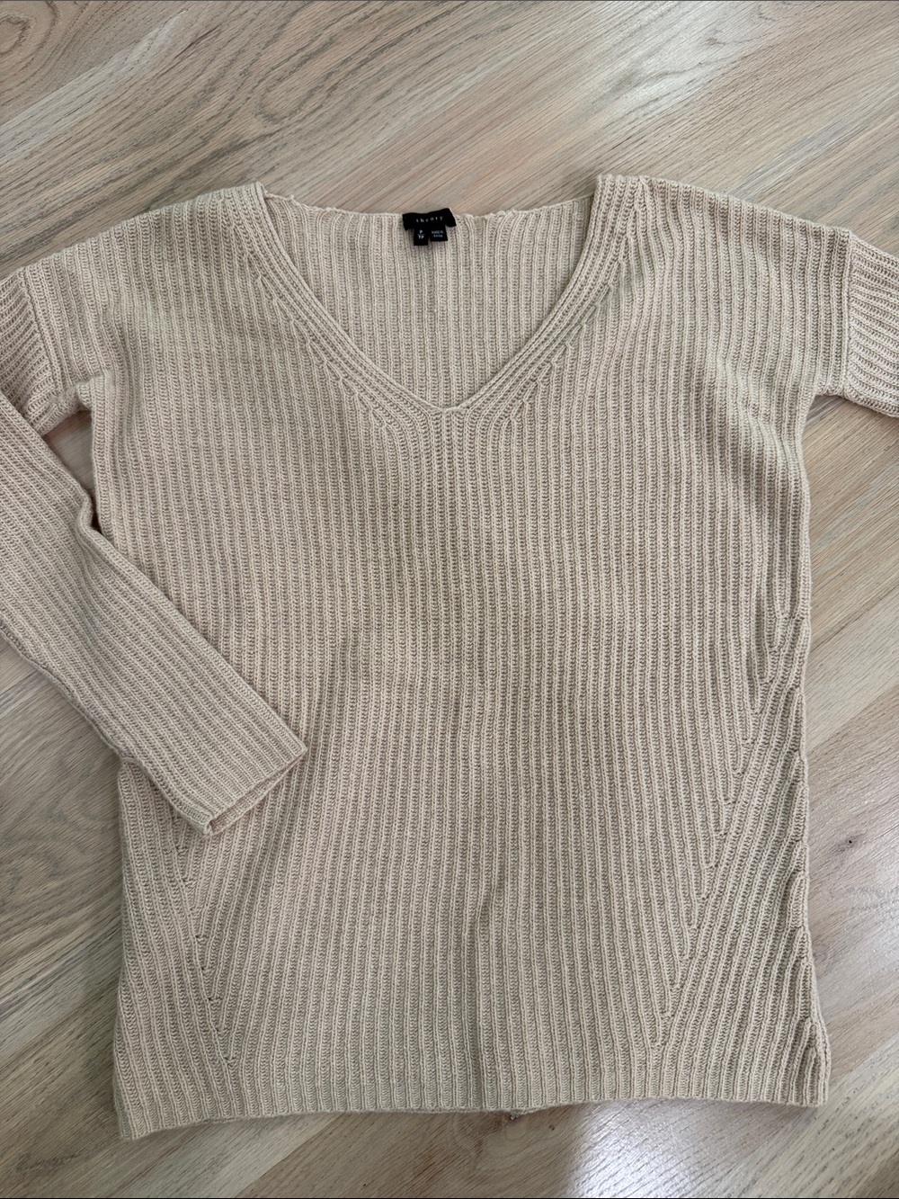 Theory 100% Wool Dafna L Loryelle V-Neck Ribbed Knit Sweater Beige Size Petite